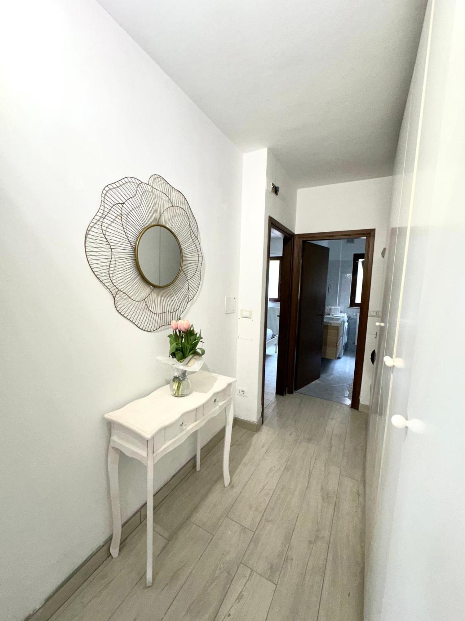 Lake Apartment Ischia White Тенна Экстерьер фото